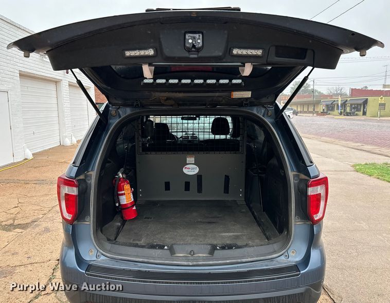 image for item NL9915 2018 Ford Explorer Police Interceptor  SUV