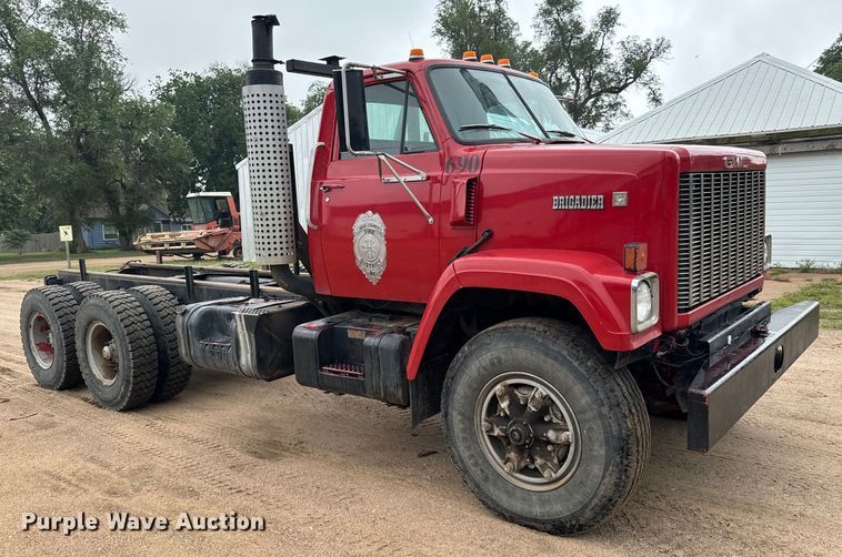 image for item NL9917 1982 GMC Brigadier  truck cab and chassis