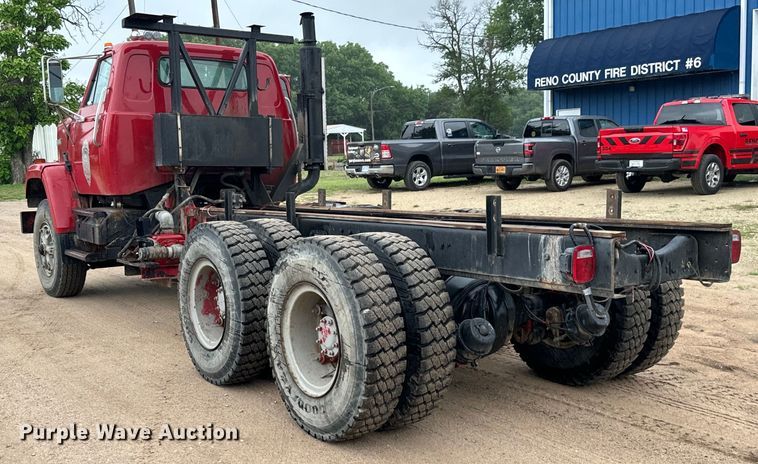 image for item NL9917 1982 GMC Brigadier  truck cab and chassis