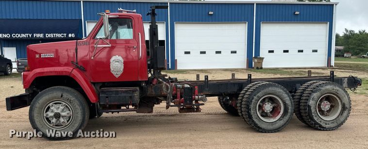 image for item NL9917 1982 GMC Brigadier  truck cab and chassis