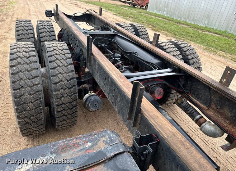 image for item NL9917 1982 GMC Brigadier  truck cab and chassis