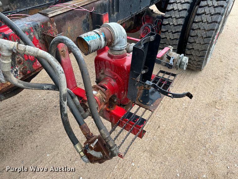 image for item NL9917 1982 GMC Brigadier  truck cab and chassis