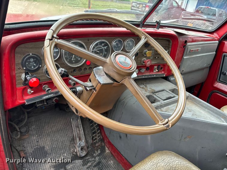 image for item NL9917 1982 GMC Brigadier  truck cab and chassis