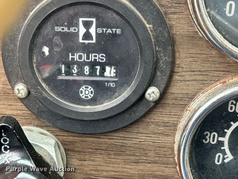 image for item NL9917 1982 GMC Brigadier  truck cab and chassis