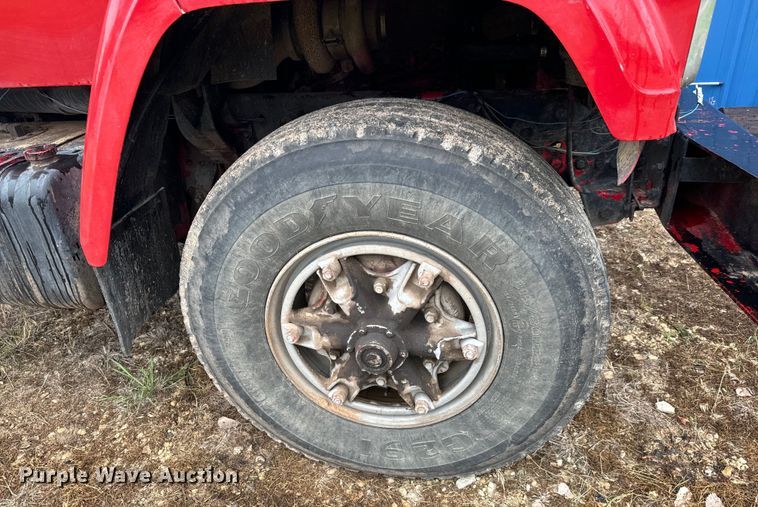 image for item NL9917 1982 GMC Brigadier  truck cab and chassis