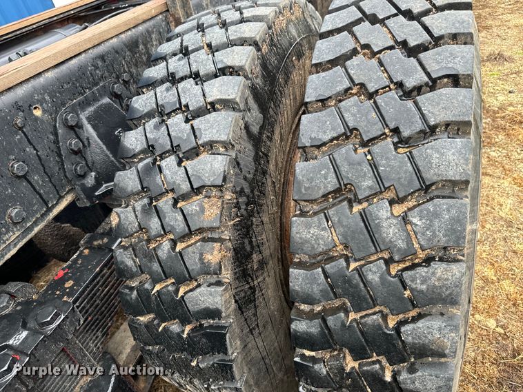 image for item NL9917 1982 GMC Brigadier  truck cab and chassis