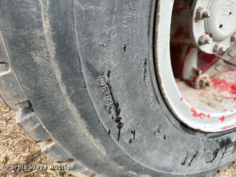 image for item NL9917 1982 GMC Brigadier  truck cab and chassis