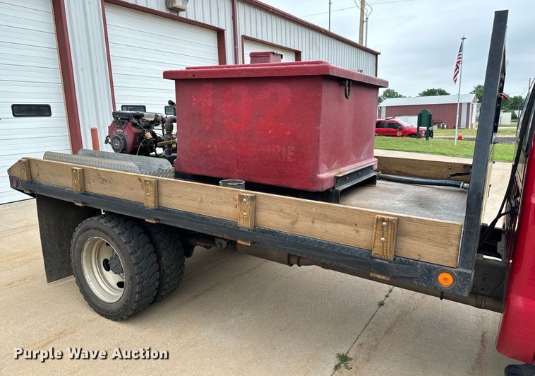 image for item NL9918 2002 Ford F450 Super Duty XL brush fire truck