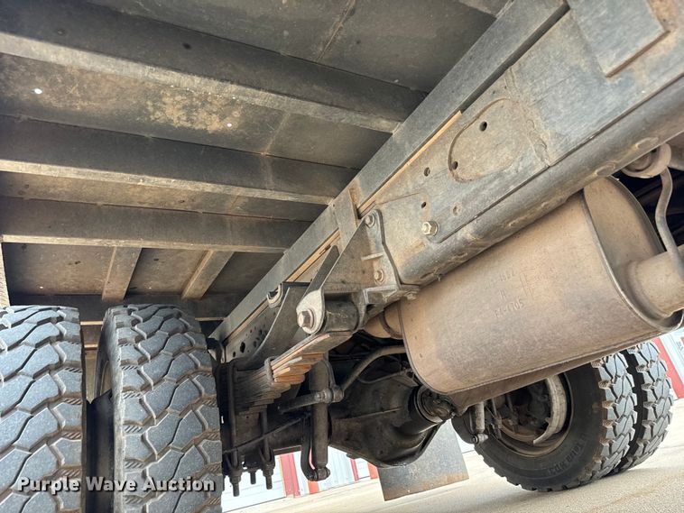 image for item NL9918 2002 Ford F450 Super Duty XL brush fire truck