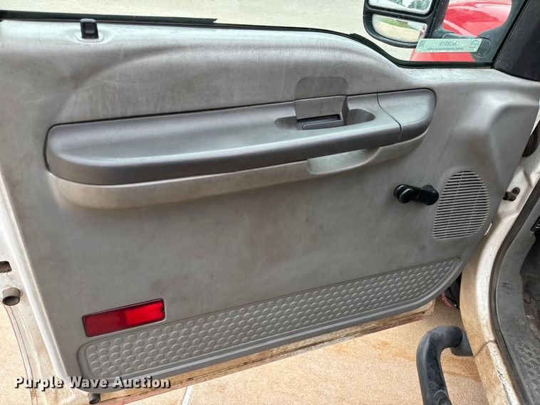 image for item NL9918 2002 Ford F450 Super Duty XL brush fire truck