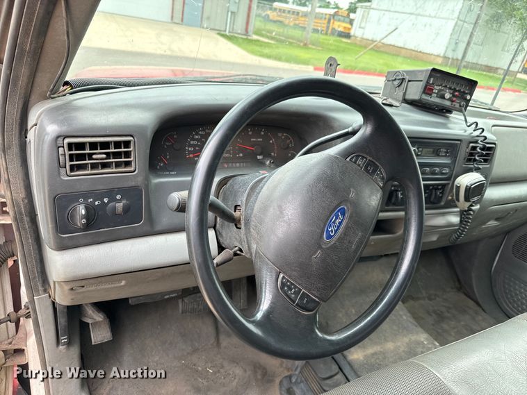 image for item NL9918 2002 Ford F450 Super Duty XL brush fire truck