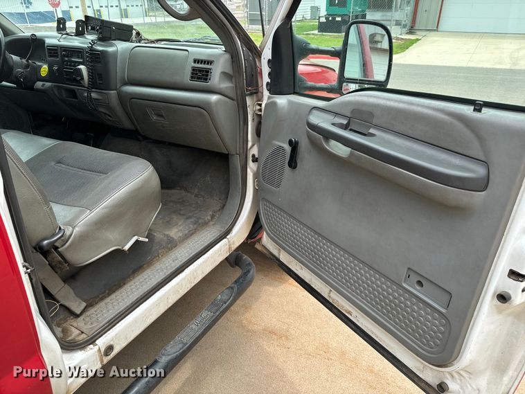 image for item NL9918 2002 Ford F450 Super Duty XL brush fire truck