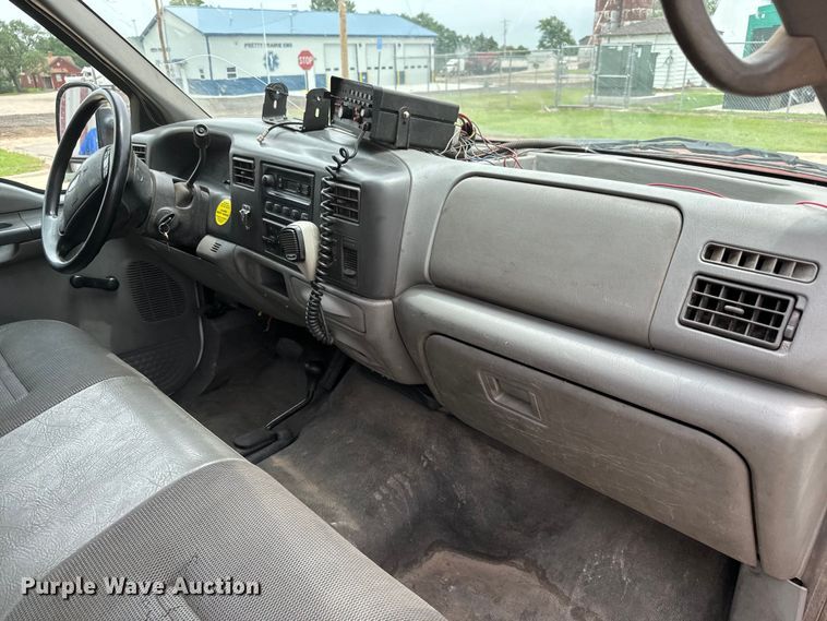 image for item NL9918 2002 Ford F450 Super Duty XL brush fire truck