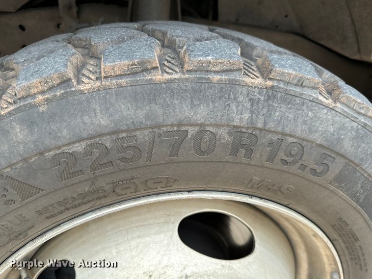 image for item NL9918 2002 Ford F450 Super Duty XL brush fire truck