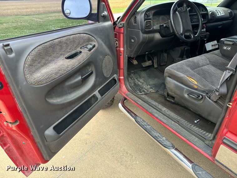 image for item NL9919 2001 Dodge Ram 3500 Quad Cab brush fire truck