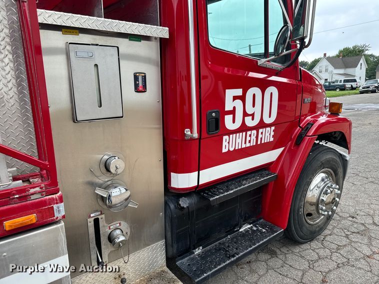 image for item NL9920 1999 Freightliner  FL70 pumper fire truck