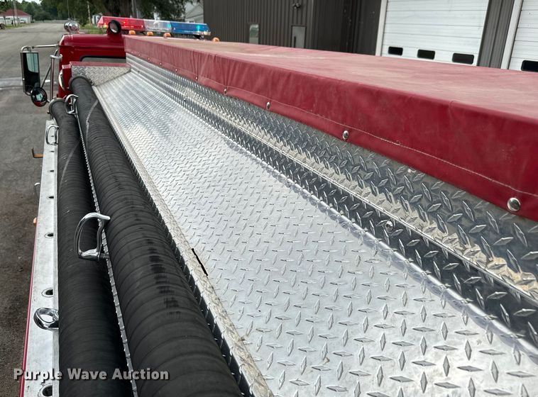 image for item NL9920 1999 Freightliner  FL70 pumper fire truck