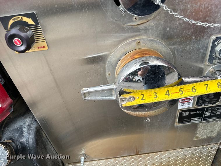 image for item NL9920 1999 Freightliner  FL70 pumper fire truck