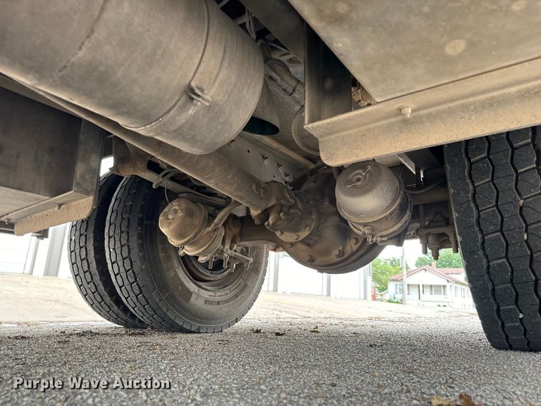 image for item NL9920 1999 Freightliner  FL70 pumper fire truck