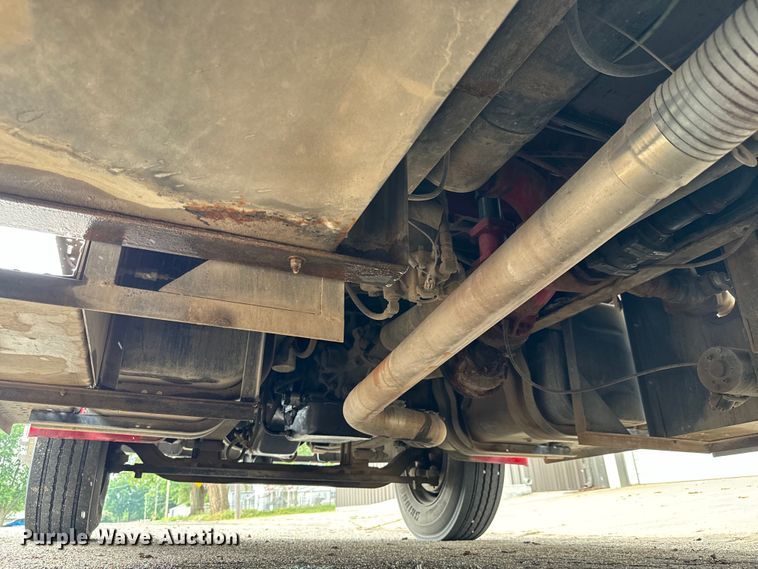 image for item NL9920 1999 Freightliner  FL70 pumper fire truck