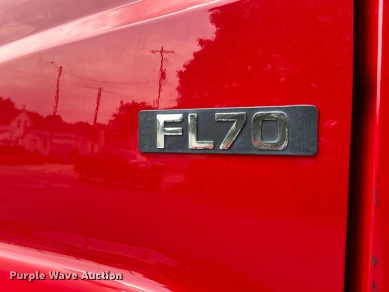 image for item NL9920 1999 Freightliner  FL70 pumper fire truck