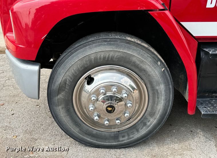 image for item NL9920 1999 Freightliner  FL70 pumper fire truck