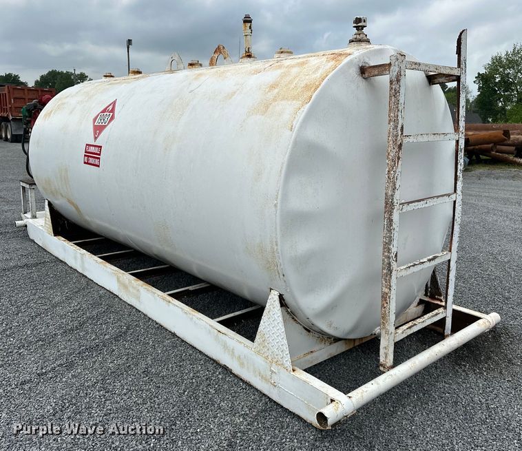 image for item NR9773 Fuel tank