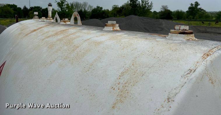 image for item NR9773 Fuel tank