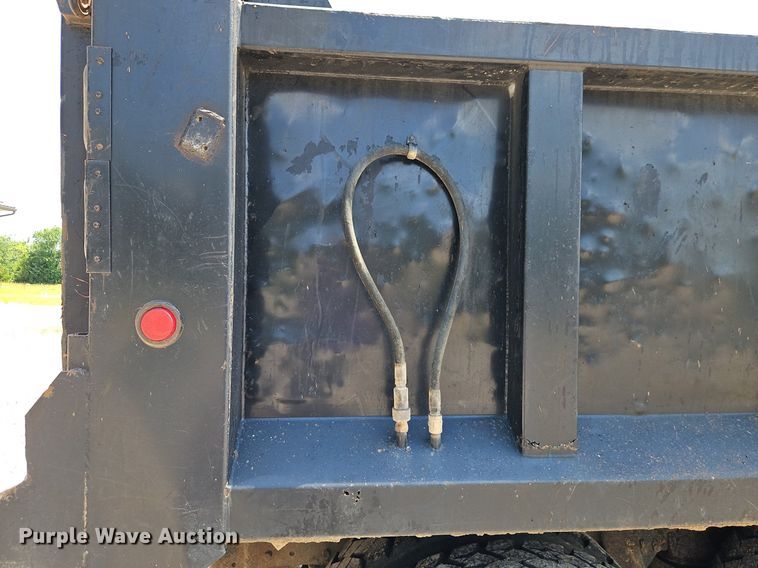 image for item NS9528 1990 Freightliner FLD dump truck