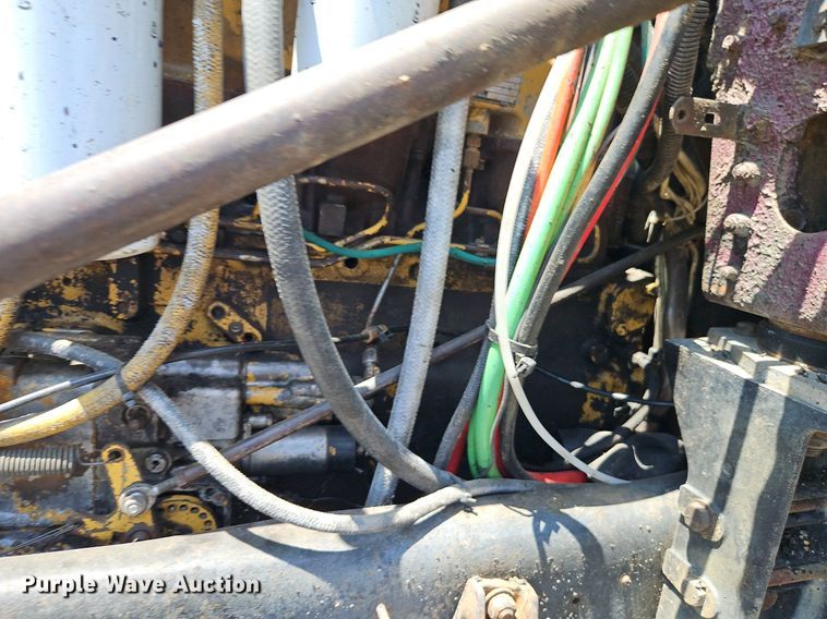 image for item NS9528 1990 Freightliner FLD dump truck