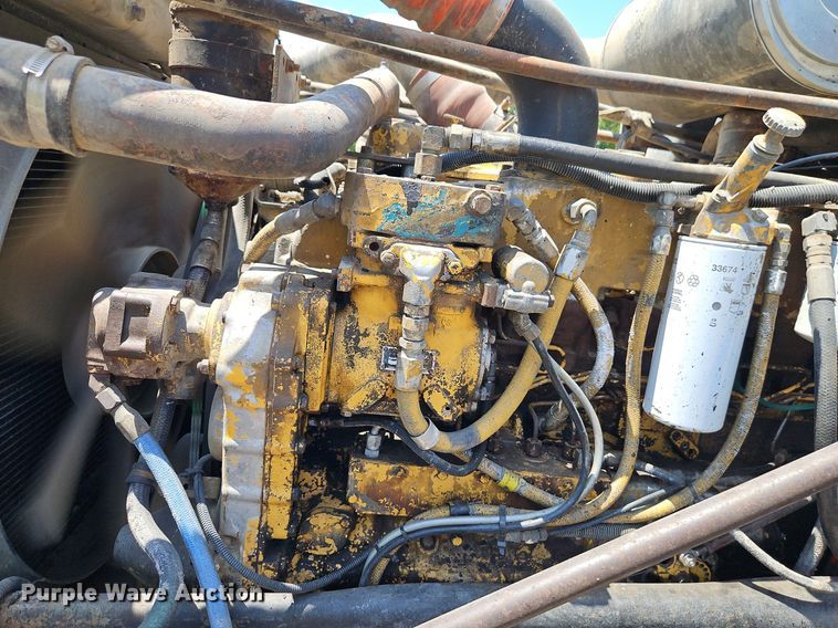 image for item NS9528 1990 Freightliner FLD dump truck