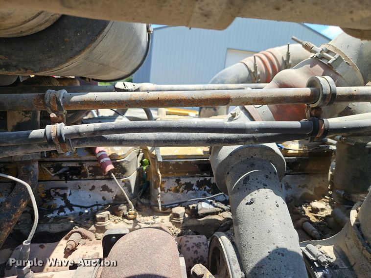 image for item NS9528 1990 Freightliner FLD dump truck