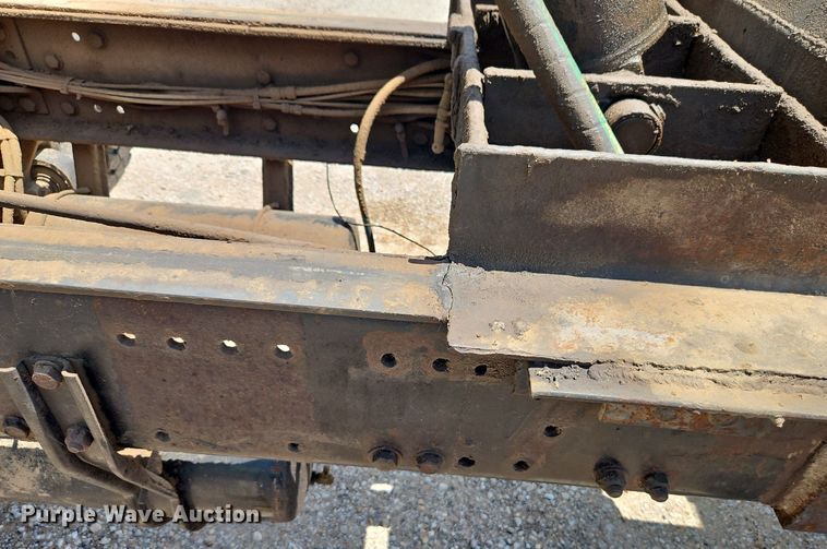 image for item NS9528 1990 Freightliner FLD dump truck