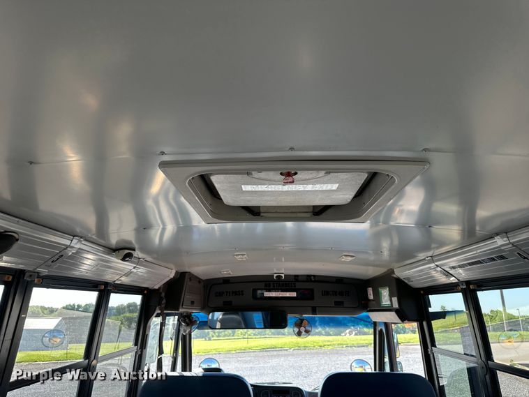 image for item NT9388 2010 Thomas Built B2  school bus