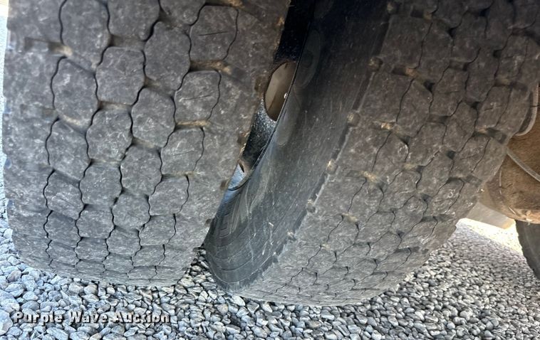 image for item NT9388 2010 Thomas Built B2  school bus