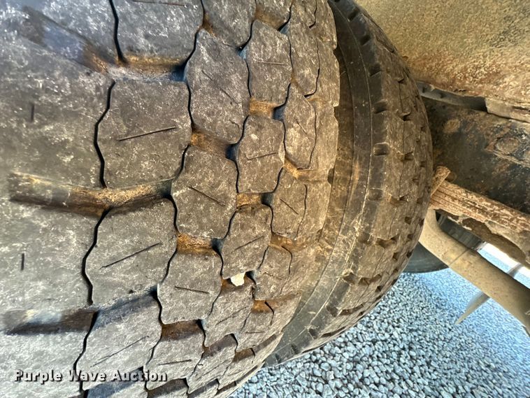 image for item NT9388 2010 Thomas Built B2  school bus