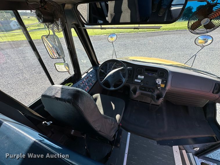 image for item NT9389 2009 Thomas Built B2 school bus