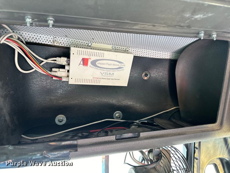 image for item NT9389 2009 Thomas Built B2 school bus