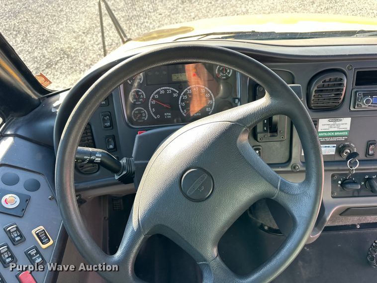 image for item NT9389 2009 Thomas Built B2 school bus