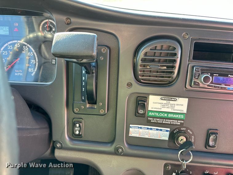 image for item NT9389 2009 Thomas Built B2 school bus