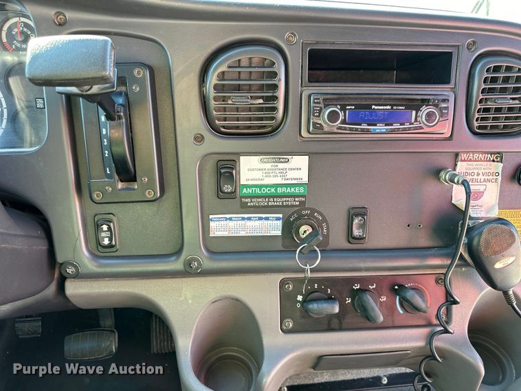 image for item NT9389 2009 Thomas Built B2 school bus