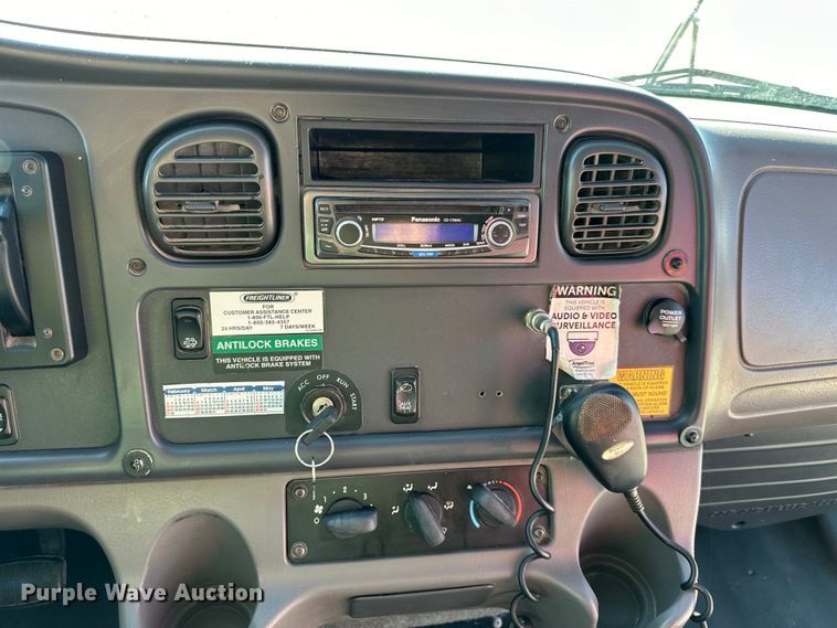 image for item NT9389 2009 Thomas Built B2 school bus