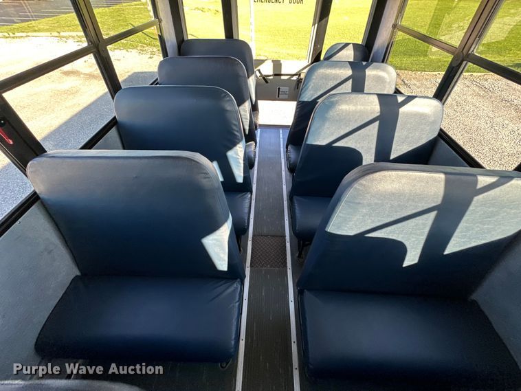 image for item NT9389 2009 Thomas Built B2 school bus