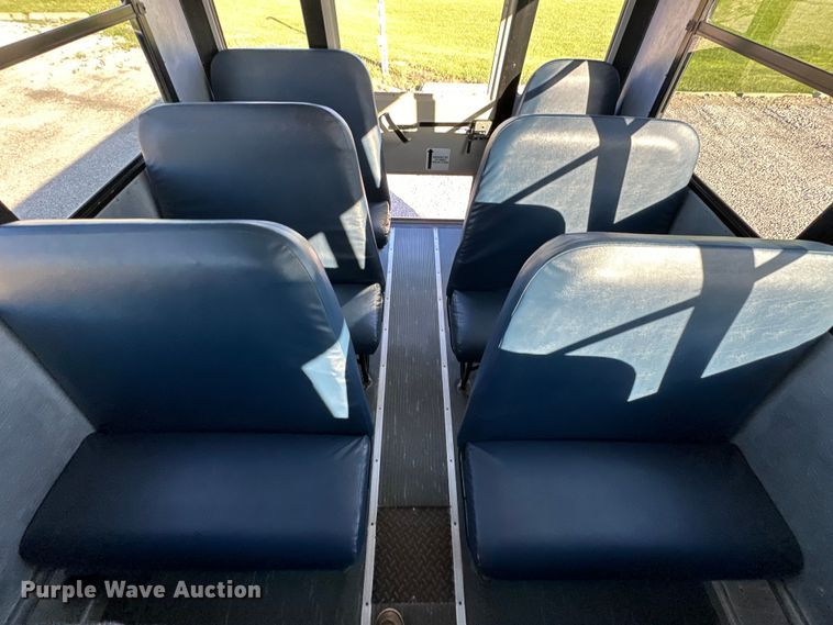 image for item NT9389 2009 Thomas Built B2 school bus