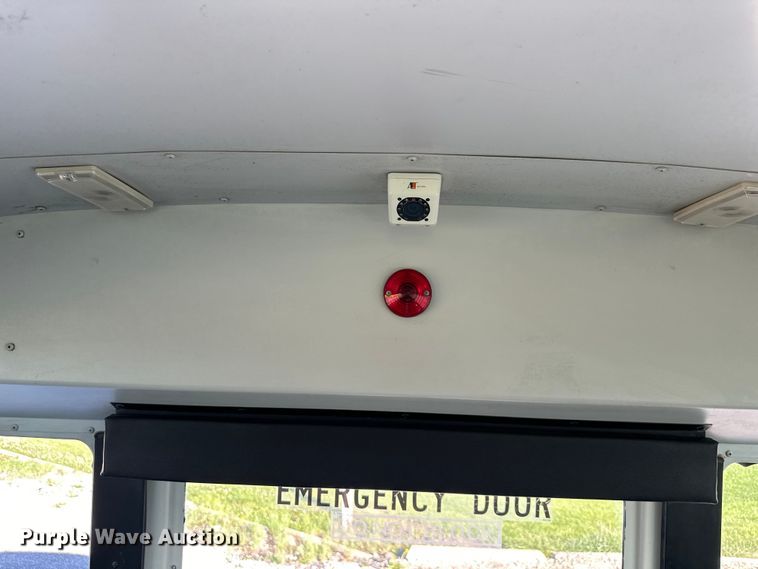 image for item NT9389 2009 Thomas Built B2 school bus