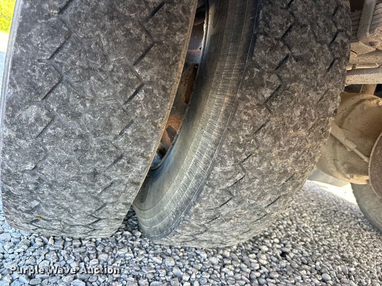 image for item NT9389 2009 Thomas Built B2 school bus