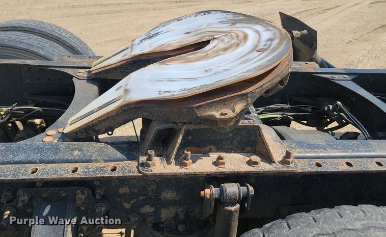 image for item NZ9868 2007 Mack Vision CXN613 semi truck