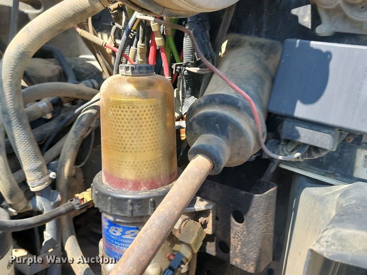 image for item NZ9868 2007 Mack Vision CXN613 semi truck