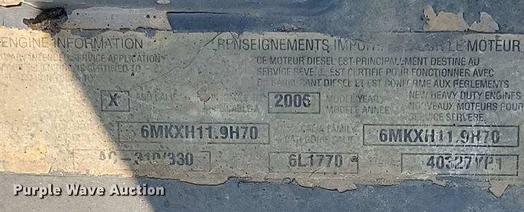 image for item NZ9868 2007 Mack Vision CXN613 semi truck