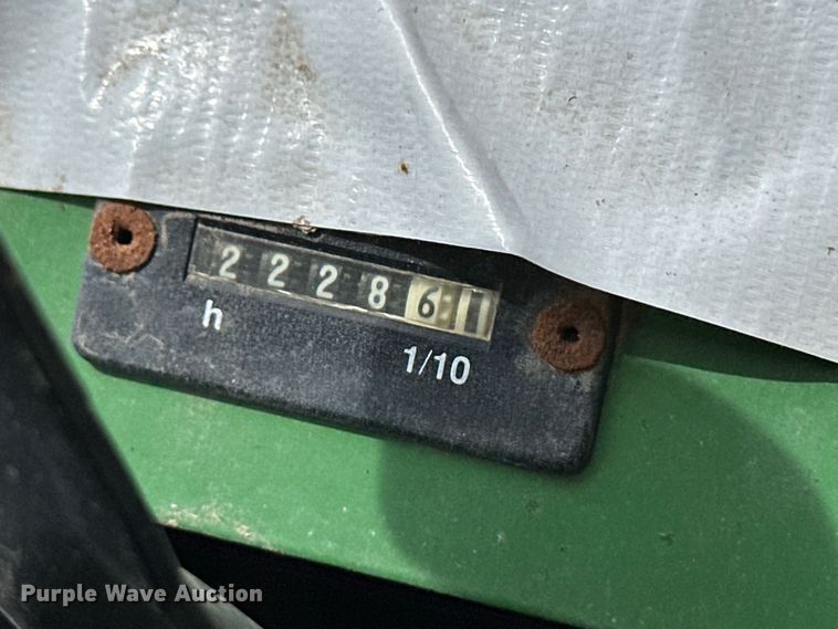 image for item OI9218 John Deere F932 lawn mower